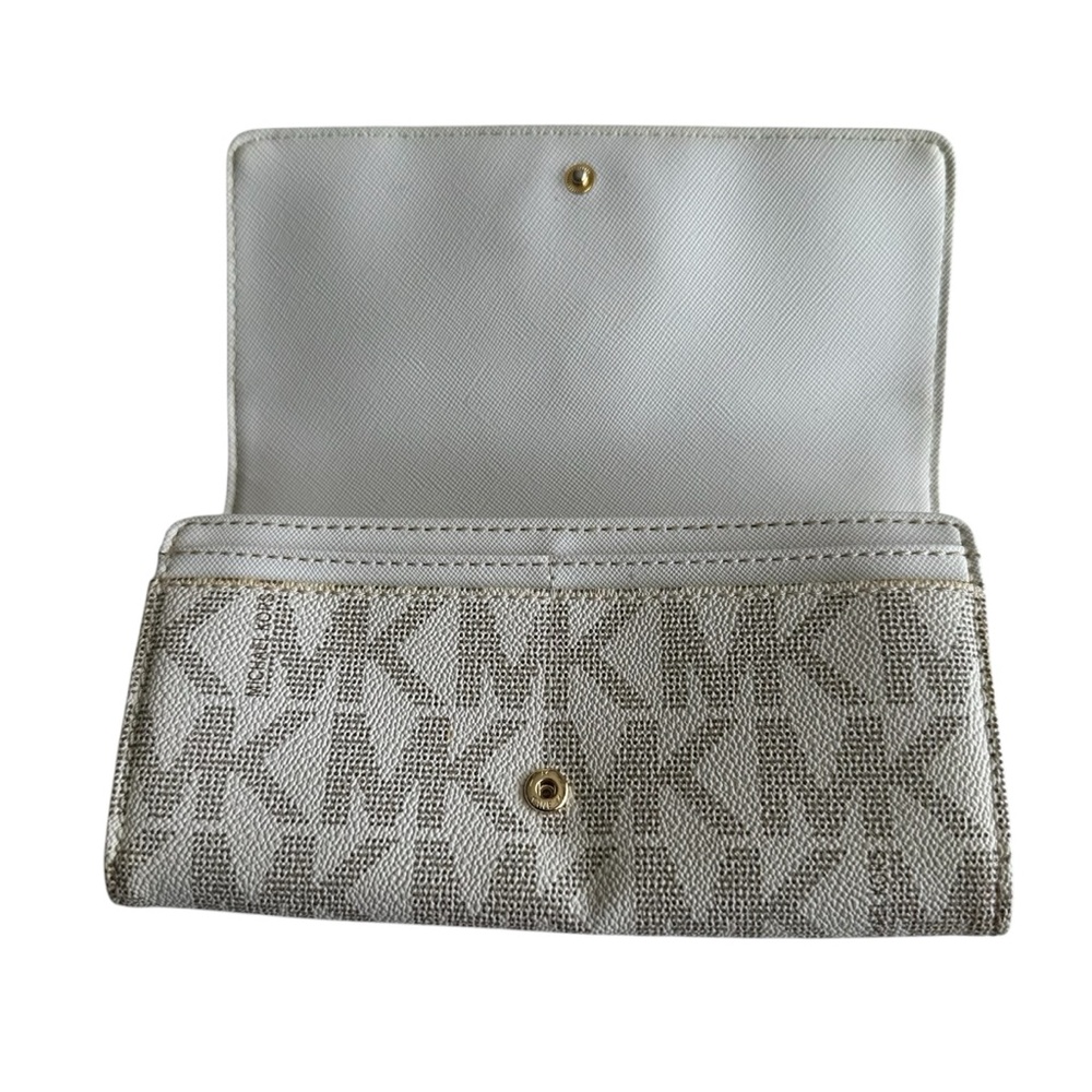Michael Kors Fulton Flap Continental Long Wallet Monogram Vanilla Tan - Picture 4 of 5